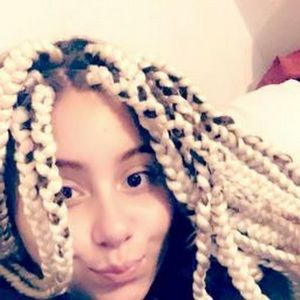 Meet your Posher, Jacqueline